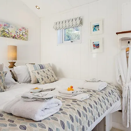 Beach Cove Coastal Retreat Ilfracombe Exterior photo
