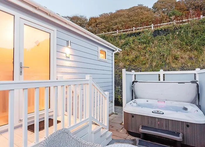 Beach Cove Coastal Retreat